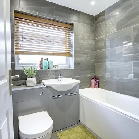 Luxurious For Long Term Holiday home Birmingham