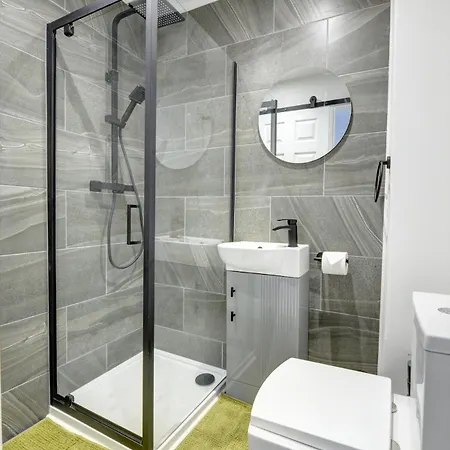 Holiday home Luxurious For Long Term Birmingham
